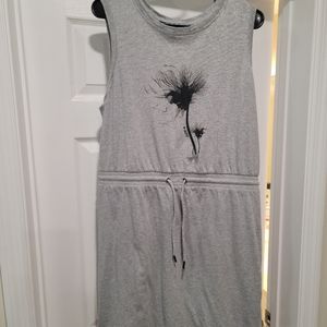 Vera Wang Tie waist dress
